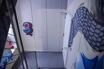 Ark Hostel Osaka 0*,
